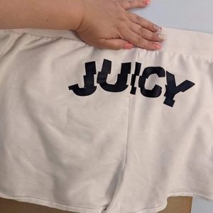 Juicy Shorts